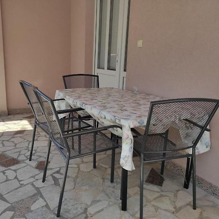 Apartmani Vesna Krk Town Bagian luar foto
