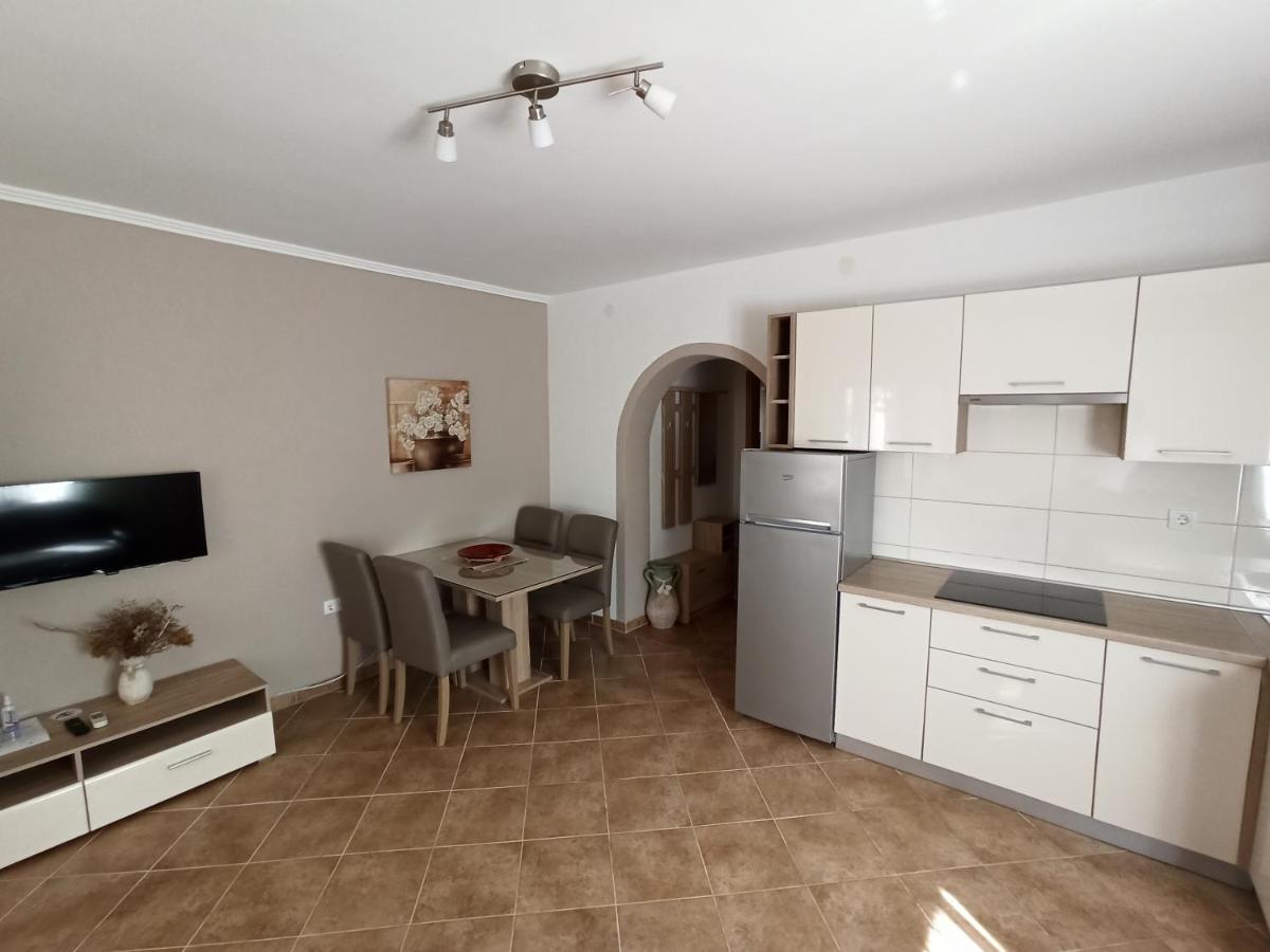 Apartmani Vesna Krk Town Bagian luar foto