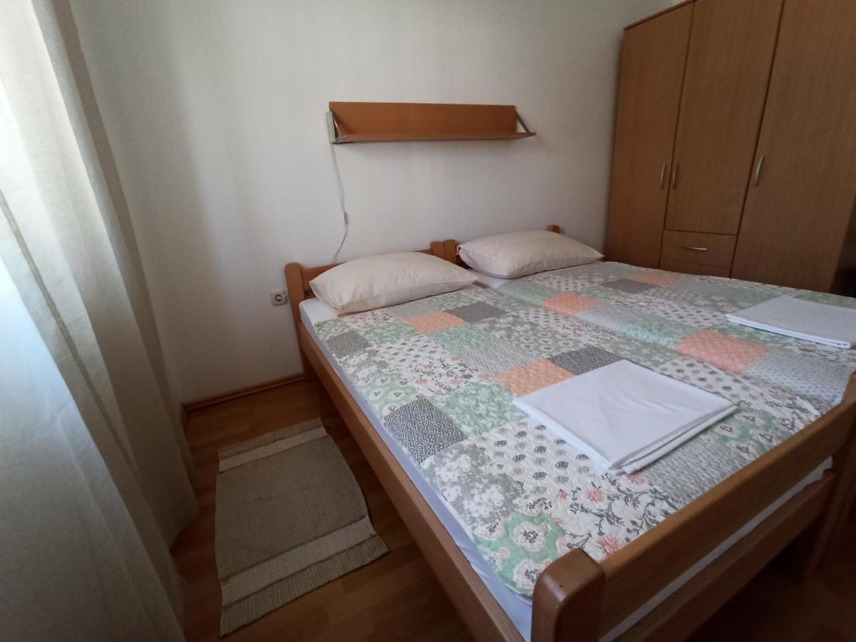 Apartmani Vesna Krk Town Bagian luar foto