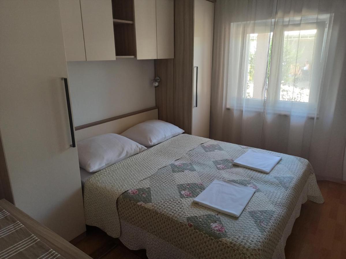 Apartmani Vesna Krk Town Bagian luar foto