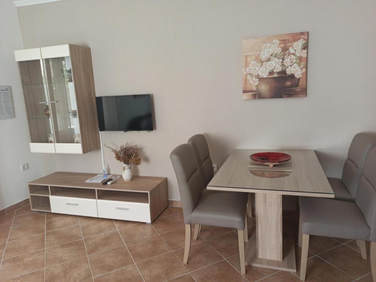 Apartmani Vesna Krk Town Bagian luar foto