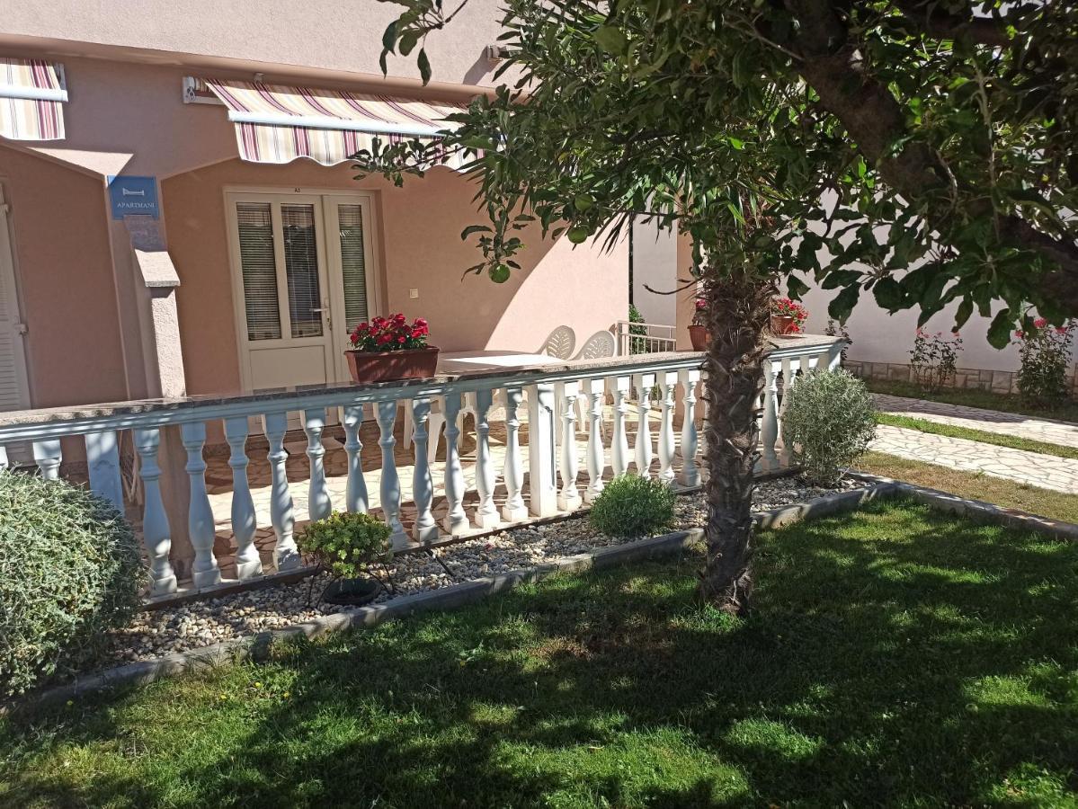 Apartmani Vesna Krk Town Bagian luar foto