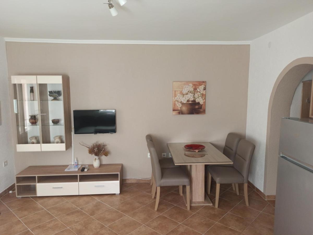 Apartmani Vesna Krk Town Bagian luar foto
